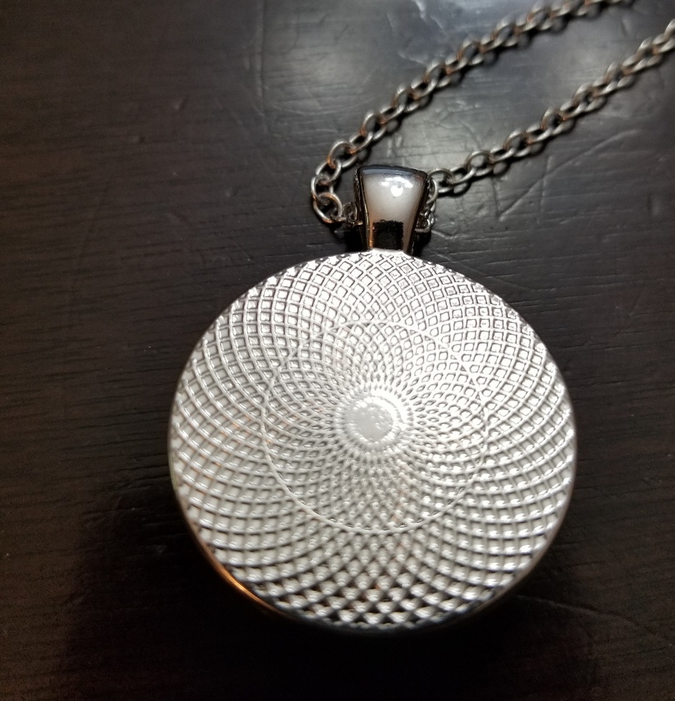 🎁Necklace - Picture 3 of 3